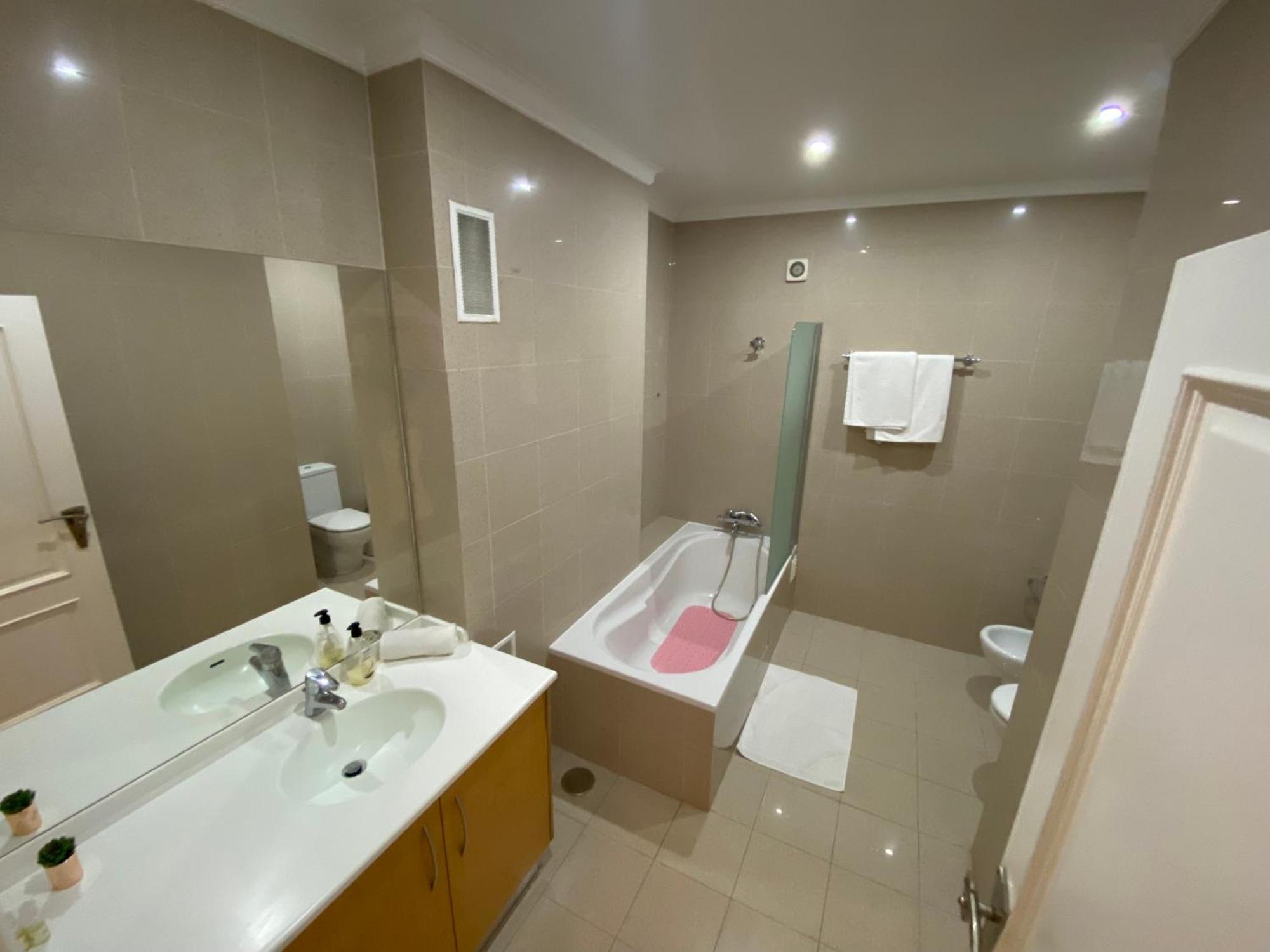 B&B With Heated Pool São Martinho do Porto Eksteriør billede